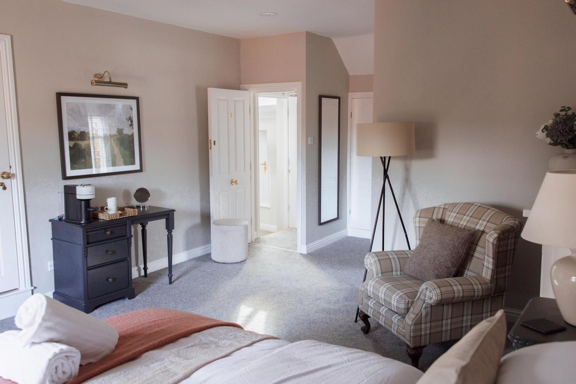 The Raven Hotel At Much Wenlock By Purestay Exterior photo